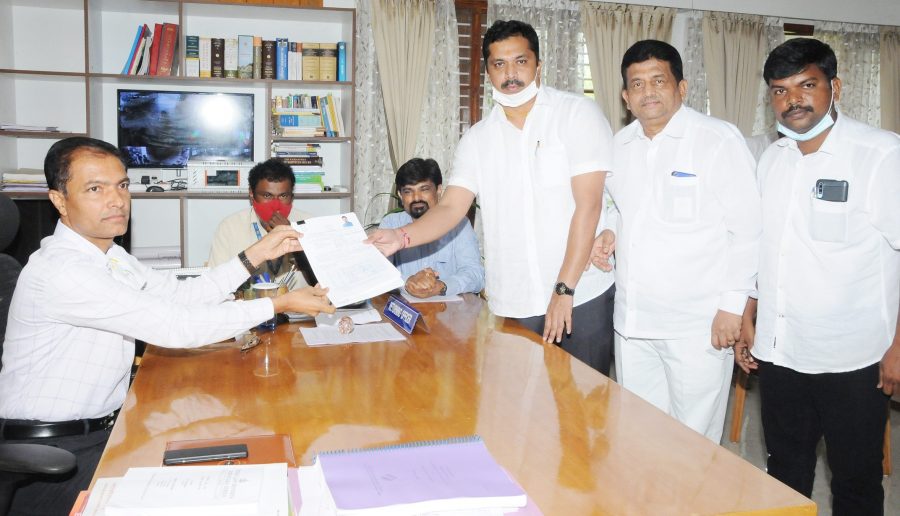 Congress youth leader R Rajendra has filed his nomination for the MLC