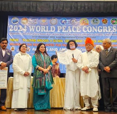 ವಿಶ್ವವಿದ್ಯಾನಿಲಯದ ಕುಲಪತಿಗೆ ‘ಸುಸ್ಥಿರ ಅಭಿವೃದ್ಧಿಗಾಗಿ ಶಿಕ್ಷಣ ಶ್ರೇಷ್ಠತಾ ಪ್ರಶಸ್ತಿ’