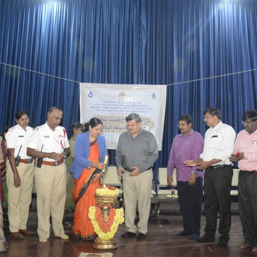 ೧೮ ವರ್ಷ ತುಂಬಿದವರು ಮಾತ್ರ ವಾಹನ ಚಲಾಯಿಸಬಹುದು ನ್ಯಾಯಾಧೀಶರು ನೂರುನ್ನಿಸಾ